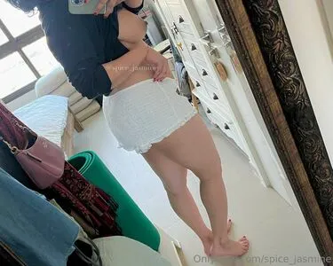 Jasmine Spice OnlyFans Leaked Free Thumbnail Picture - #L5yNhcYAoA