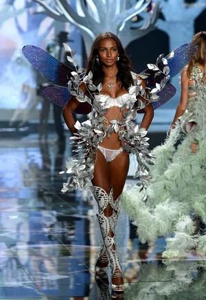 Jasmine Tookes OnlyFans Leaked Free Thumbnail Picture - #1C51AVWJOc