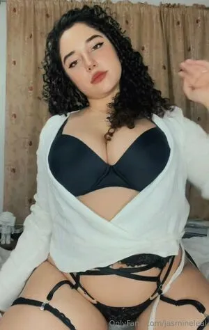 Jasmineleal OnlyFans Leaked Free Thumbnail Picture - #3we6wvTcJs