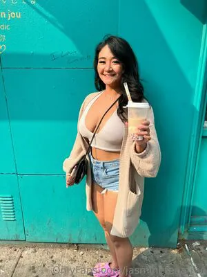 Jasmineteaafree OnlyFans Leaked Free Thumbnail Picture - #6uQr5qP8YL