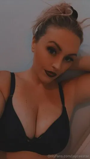 Jayceestar OnlyFans Leaked Free Thumbnail Picture - #W3D8UPH1sn