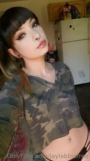 Jaylablissfree OnlyFans Leaked Free Thumbnail Picture - #1mRALbzize