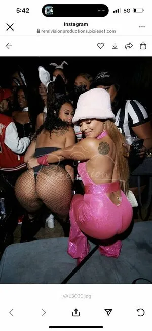 Jazzymotheissuee OnlyFans Leaked Free Thumbnail Picture - #COQKbd4zen