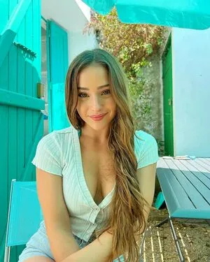 Jeanne Brem OnlyFans Leaked Free Thumbnail Picture - #2s6AFRHTx0