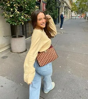 Jeanne Brem OnlyFans Leaked Free Thumbnail Picture - #3E7XqkKmkb