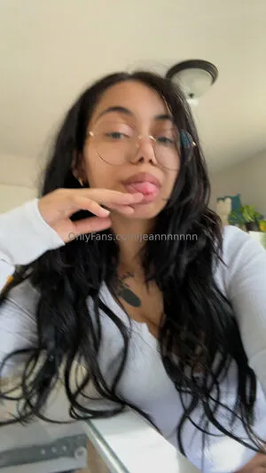 Jeannnnnnn OnlyFans Leaked Free Thumbnail Picture - #WEC2ci2Cy4