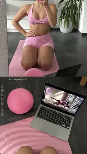 Jellefeline OnlyFans Leaked Free Thumbnail Picture - #CYB3XL0w4N