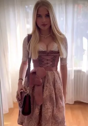 Jellina OnlyFans Leaked Free Thumbnail Picture - #MX49L15VYv