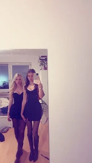 Jellina OnlyFans Leaked Free Thumbnail Picture - #PrezXIetz9