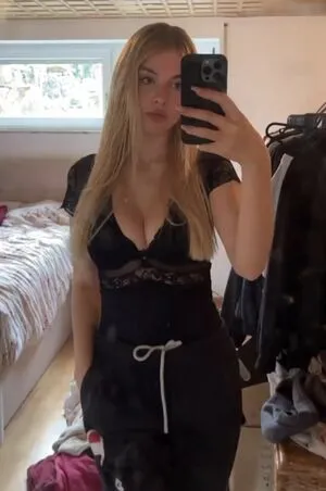Jellina OnlyFans Leaked Free Thumbnail Picture - #PzSn9b37TZ