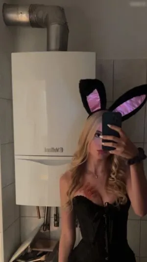 Jellina OnlyFans Leaked Free Thumbnail Picture - #QyBRhWYx5S