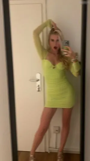 Jellina OnlyFans Leaked Free Thumbnail Picture - #aU4P3sRPOP