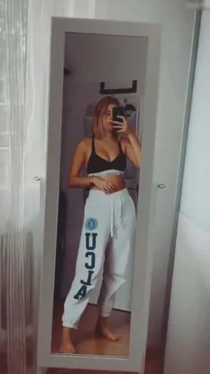 Jellina OnlyFans Leaked Free Thumbnail Picture - #ghWUHnxqt8