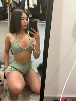 Jeniferf F OnlyFans Leaked Free Thumbnail Picture - #2eZIpyn6oH