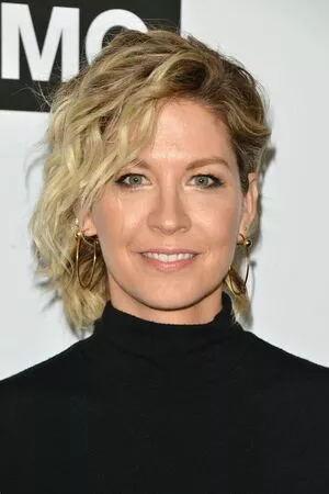 Jenna Elfman Thumbnail Picture