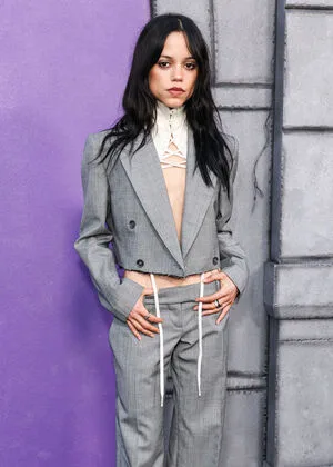 Jenna Ortega OnlyFans Leaked Free Thumbnail Picture - #2BeeTpK9ku