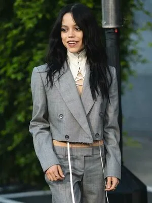 Jenna Ortega OnlyFans Leaked Free Thumbnail Picture - #3Ya2iVDBV1