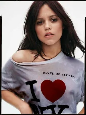 Jenna Ortega OnlyFans Leaked Free Thumbnail Picture - #AWLIWliSDD