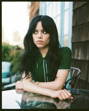 Jenna Ortega OnlyFans Leaked Free Thumbnail Picture - #AkGazFznAW