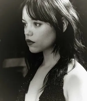 Jenna Ortega OnlyFans Leaked Free Thumbnail Picture - #CUbf69eNGn