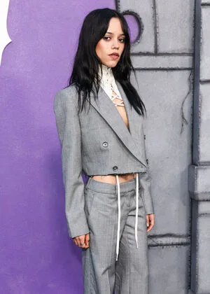 Jenna Ortega OnlyFans Leaked Free Thumbnail Picture - #FPMuGZVnuA