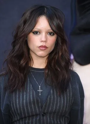 Jenna Ortega OnlyFans Leaked Free Thumbnail Picture - #GnLTm2AT0P
