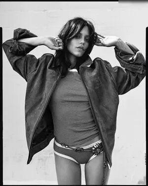 Jenna Ortega OnlyFans Leaked Free Thumbnail Picture - #JtjJHPvs25