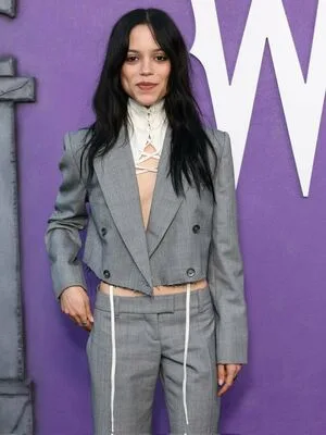 Jenna Ortega OnlyFans Leaked Free Thumbnail Picture - #PE2fHX1Mhw