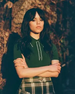 Jenna Ortega OnlyFans Leaked Free Thumbnail Picture - #VSN5nhhuAs