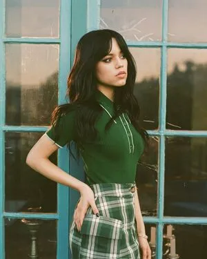 Jenna Ortega OnlyFans Leaked Free Thumbnail Picture - #Ynw6nygMqw