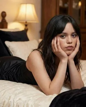 Jenna Ortega OnlyFans Leaked Free Thumbnail Picture - #aipcG232mP