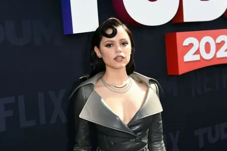 Jenna Ortega OnlyFans Leaked Free Thumbnail Picture - #cGQU2bp3bd