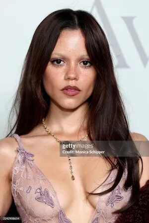 Jenna Ortega OnlyFans Leaked Free Thumbnail Picture - #d0b6t30Z2a
