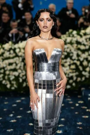 Jenna Ortega OnlyFans Leaked Free Thumbnail Picture - #jPIF2jneA7