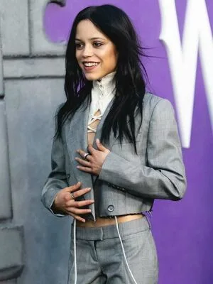 Jenna Ortega OnlyFans Leaked Free Thumbnail Picture - #mP6j05qefd