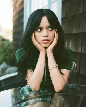 Jenna Ortega OnlyFans Leaked Free Thumbnail Picture - #ncmb4dezA9