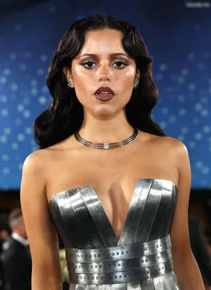 Jenna Ortega OnlyFans Leaked Free Thumbnail Picture - #vKOkzK6p61