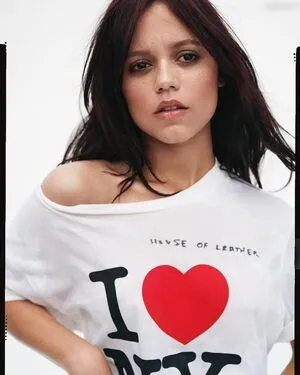 Jenna Ortega OnlyFans Leaked Free Thumbnail Picture - #xXh2jyTVEL