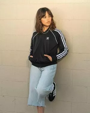 Jenna Ortega OnlyFans Leaked Free Thumbnail Picture - #DoJLzWilg5