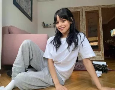 Jenna Ortega OnlyFans Leaked Free Thumbnail Picture - #EpoLTo9WhM