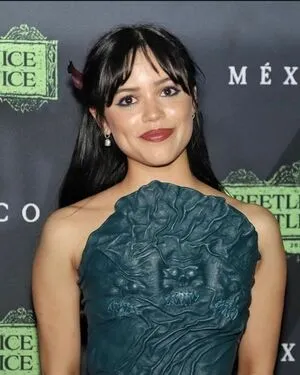 Jenna Ortega OnlyFans Leaked Free Thumbnail Picture - #H9UOklN3Jl