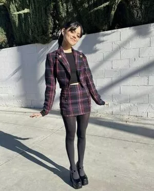 Jenna Ortega OnlyFans Leaked Free Thumbnail Picture - #HVjsUosp3a