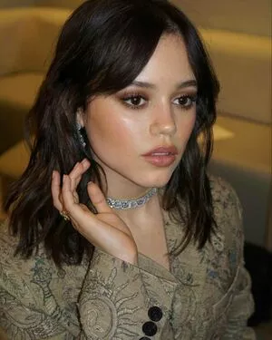 Jenna Ortega OnlyFans Leaked Free Thumbnail Picture - #KoOEMDvvu1