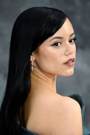 Jenna Ortega OnlyFans Leaked Free Thumbnail Picture - #LAwv3KJmhd