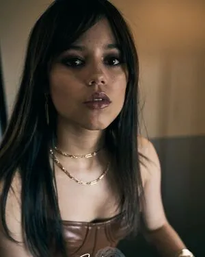 Jenna Ortega OnlyFans Leaked Free Thumbnail Picture - #M0I30PmUHx