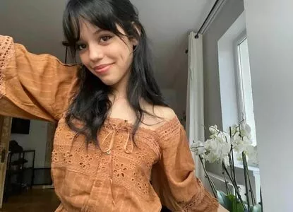 Jenna Ortega OnlyFans Leaked Free Thumbnail Picture - #PFO4Hfga6m