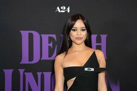 Jenna Ortega OnlyFans Leaked Free Thumbnail Picture - #lrQGsD0da5