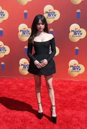 Jenna Ortega OnlyFans Leaked Free Thumbnail Picture - #shPViQuudi