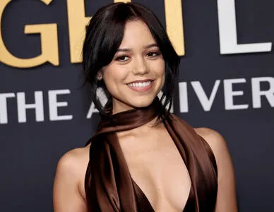 Jenna Ortega OnlyFans Leaked Free Thumbnail Picture - #zTEHRRcFa8
