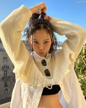 Jennie Kim OnlyFans Leaked Free Thumbnail Picture - #g2Xta3Y055